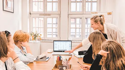 Skybar School - Szkoła językowa | Курси Польської Мови та Курси Англійської мови- для всіх!!!